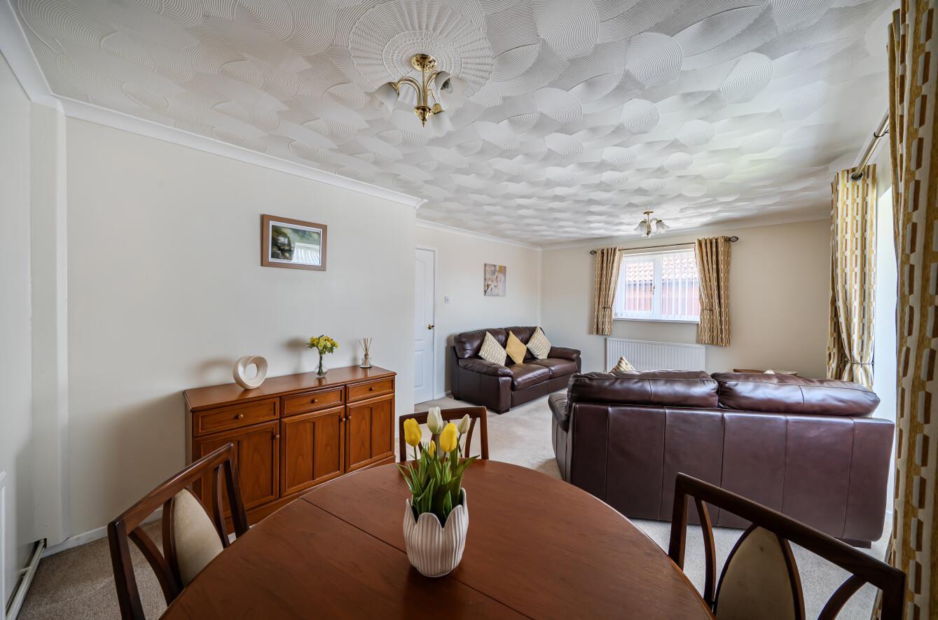 St Peters Avenue, Fforestfach, Swansea, SA5 5BX